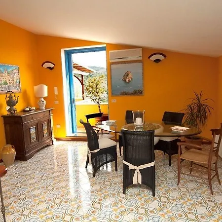 La Terrazza Sul Mare *
