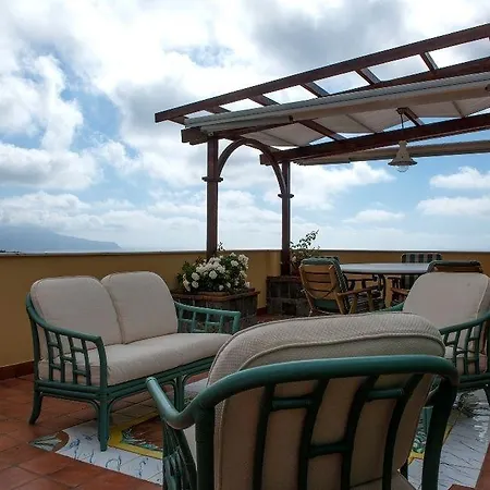 La Terrazza Sul Mare Apartment